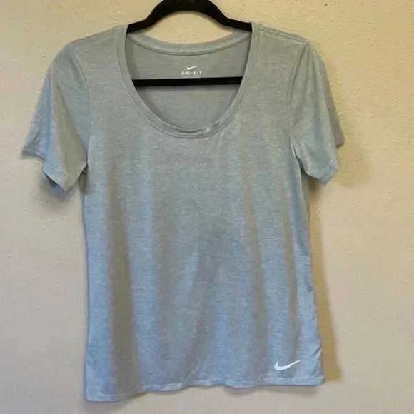 NIKE Dri-Fit Women’s Scoop Neck T-Shirt - Picture 6 of 6